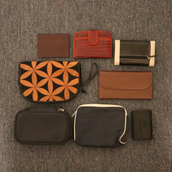 Unbranded 3 Makeup Bags, 3 Wallets, 2 Card Holders - Picture 2 of 2